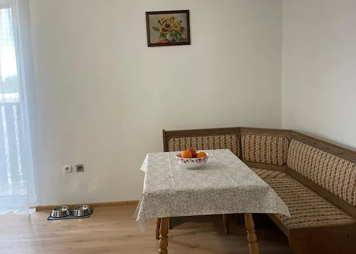 Apartment Matejovec 6 *